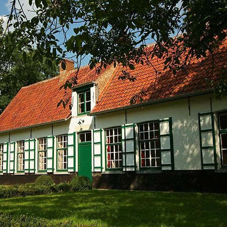 Beautiful Farmhouse In Beernem With Big Garden Buitenkant foto