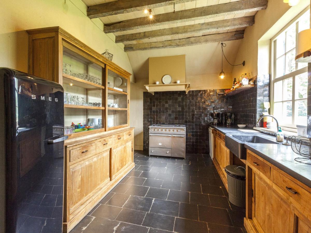 Beautiful Farmhouse In Beernem With Big Garden Buitenkant foto