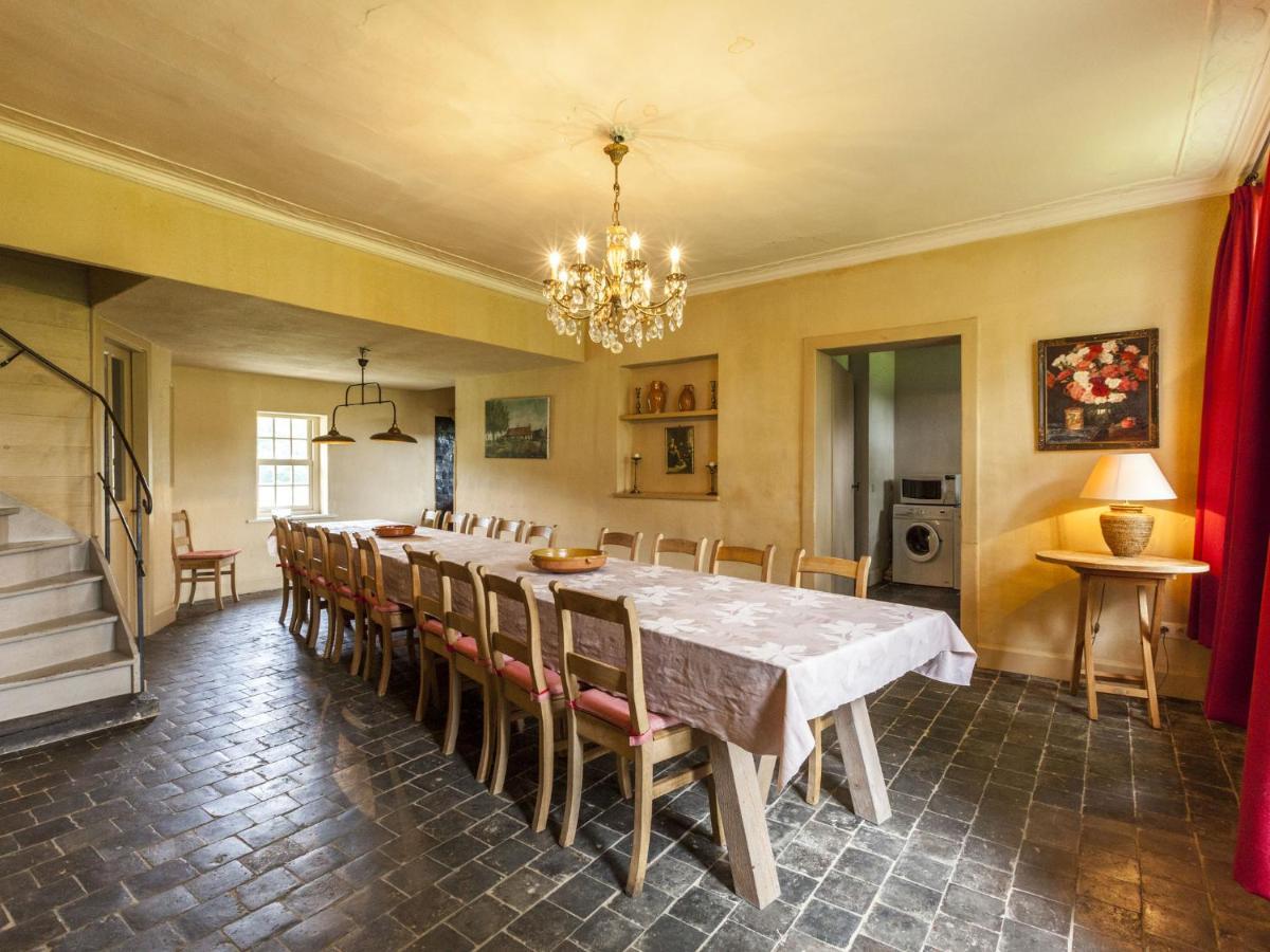 Beautiful Farmhouse In Beernem With Big Garden Buitenkant foto